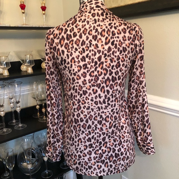 H&M silk cheetah blouse - Picture 2 of 2